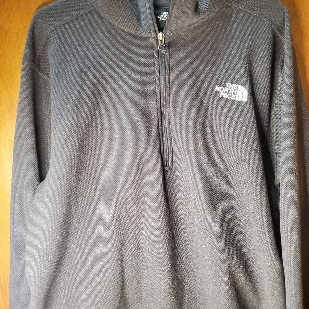 The North Face Half Zip Pullovwr